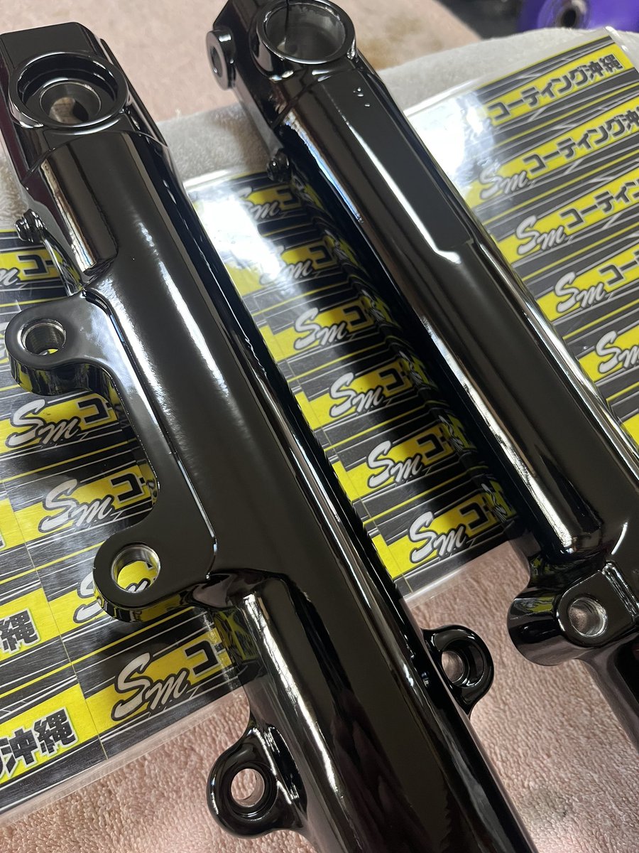 SMWORKS3's tweet photo. 🔥アウターチューブ🔥
パウダーコート/グロスブラック

※随時施工受付中！
#パウダーコート#粉体塗装
#ガンコート#結晶塗装
#セラミック塗装
#スプラッシュショット
#サンドブラスト
#ウェットブラスト
Smコーティング沖縄/新垣
https://t.co/cj9BuCKaeW
宜野湾市真栄原2-11-2
TEL098-988-8583 https://t.co/OiFKarVqXM