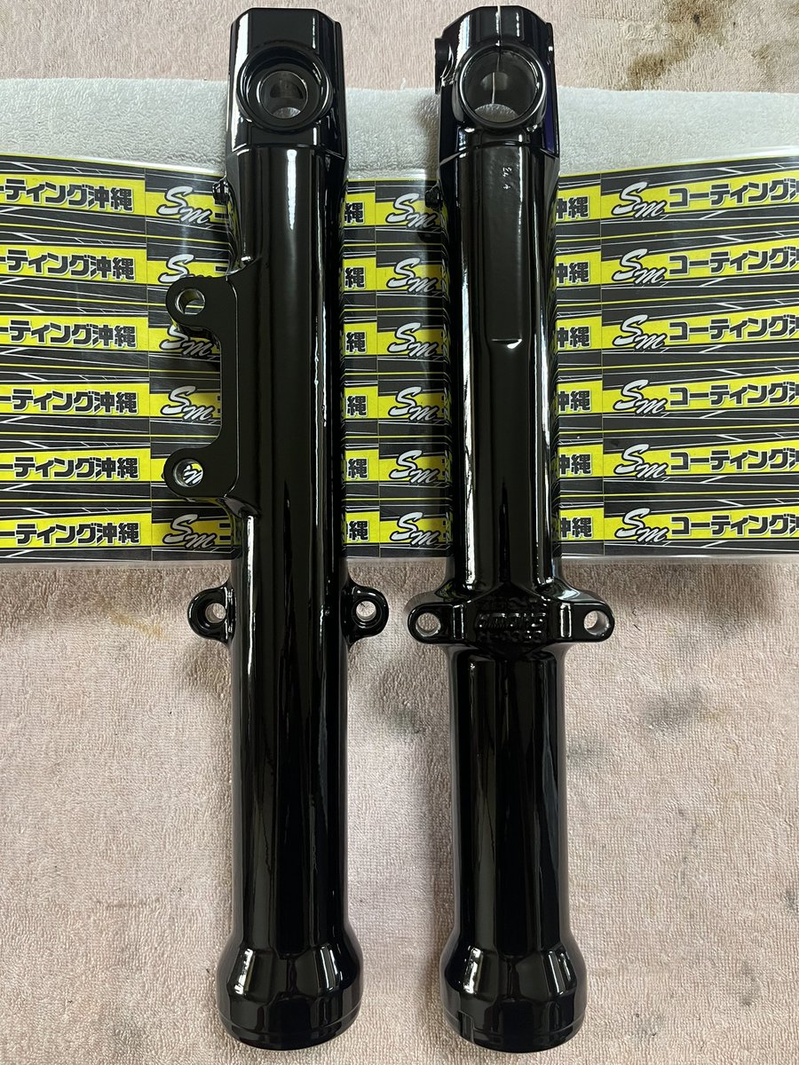 SMWORKS3's tweet photo. 🔥アウターチューブ🔥
パウダーコート/グロスブラック

※随時施工受付中！
#パウダーコート#粉体塗装
#ガンコート#結晶塗装
#セラミック塗装
#スプラッシュショット
#サンドブラスト
#ウェットブラスト
Smコーティング沖縄/新垣
https://t.co/cj9BuCKaeW
宜野湾市真栄原2-11-2
TEL098-988-8583 https://t.co/OiFKarVqXM