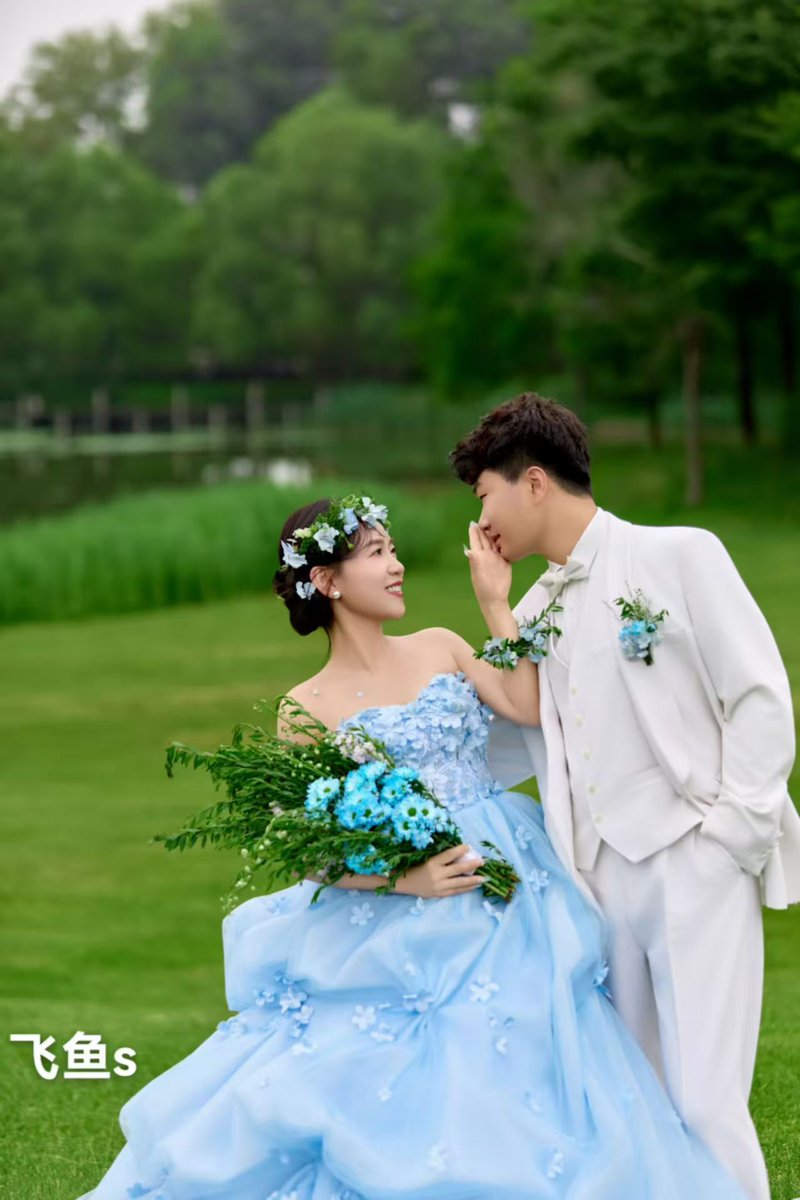 feiyusm's tweet photo. 狗子们，我要结婚啦，结婚不退圈，正常预约。最近会比较忙，没回就是在忙，淡定！～～～住大家国庆节快乐 目前在哈尔滨，约调提前预约，可以推特私信给我 也可以飞机号私信给我 @feiyusm 记得提前预约。  #我要结婚了 #飞鱼S #哈尔滨飞鱼 https://t.co/7RTrUgvgbI