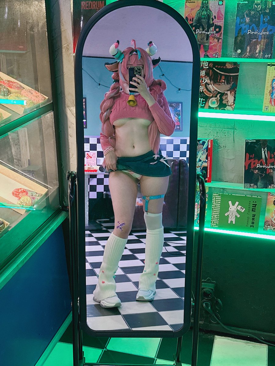 Pepper_cos's tweet photo. hi = 🍒
heyy = 🍑
Then check ur messages 👀 https://t.co/ftrmRTHrPH
