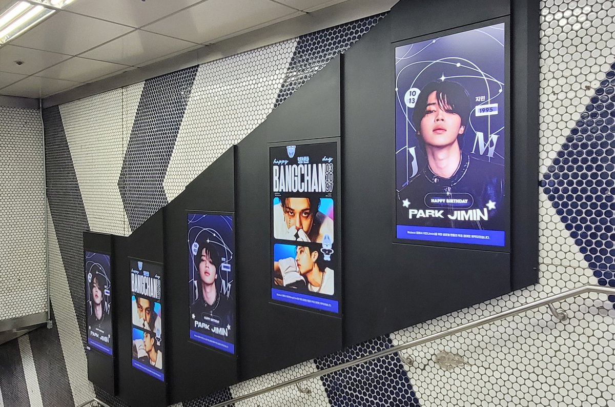 MubeatOfficial's tweet image. #지민 #리노 #방찬 #희승 기념일 팬덤광고 집행 중✨
#JIMIN #LeeKnow #BangChan #HEESEUNG Anniversary Subway Ad✨

▫️강남역 디지털 포스터
▫️10월 한 달간

▫️Gangnam Station, Digital Poster
▫️All October

#Mubeat #뮤빗 #BTS #방탄소년단 #StrayKids #스트레이키즈 #ENHYPEN #엔하이픈