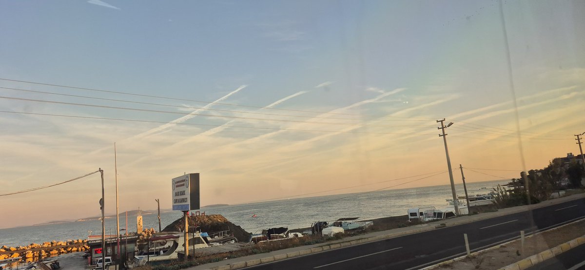Seconic_KK's tweet photo. @SerpilOzkan99 #chemtrails #izmir  Günaydın Serpil Hocam. https://t.co/aB04qof2r4