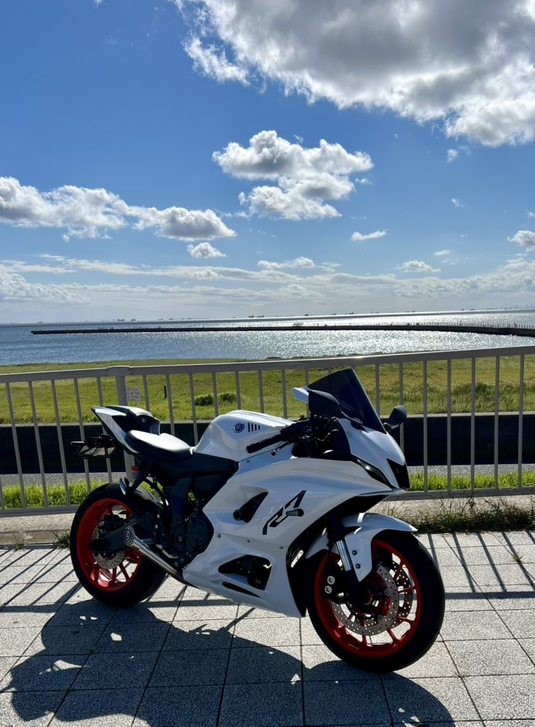 Ternat69's tweet photo. #毎月2日は2気筒の日
#yzfr7 #r7 https://t.co/19LpjxwhMZ