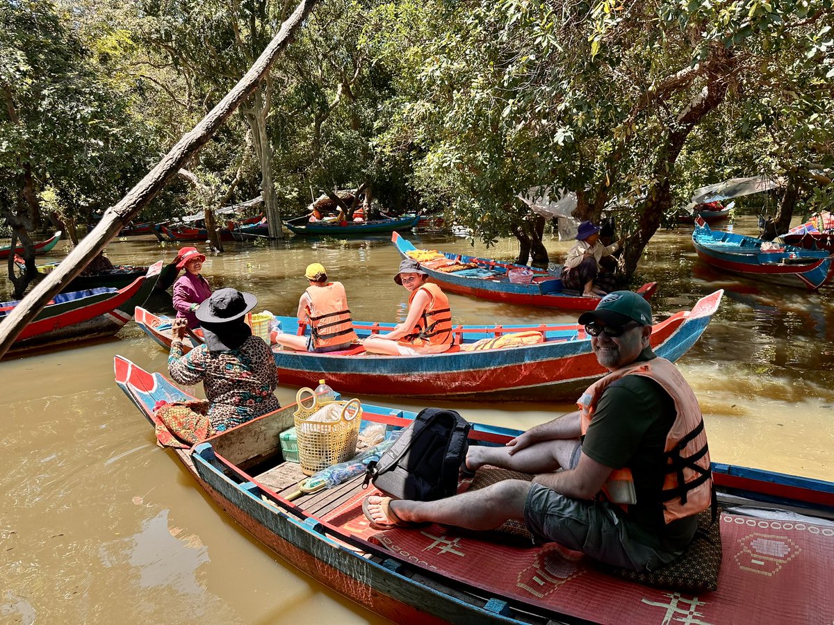 TabiBayon's tweet photo. Floating Villages Tour
Great experience seeing the floating villages. Excellent tour! Make sure you take the small boat amongst the mangroves as well. 
Great review . https://t.co/HaJGbiCwip