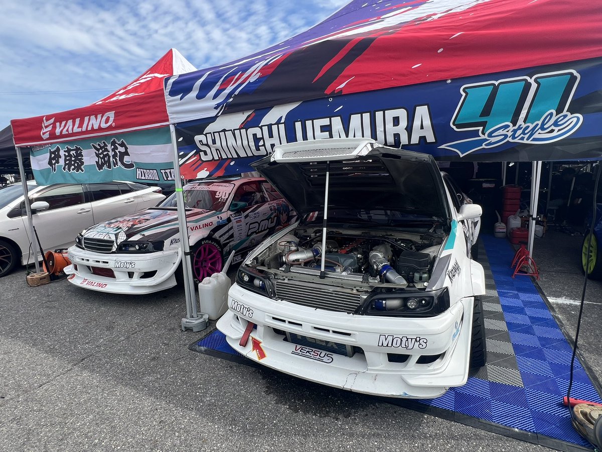 Shin19695's tweet photo. D1ライツ名阪ラウンド🏁
爽やかな秋空の下、設営と車検を無事に終えました。
本番に向け、心を整えて臨みます。

#D1ライツ #名阪 #伊藤オート #41Style https://t.co/Aj0CCMSy3M
