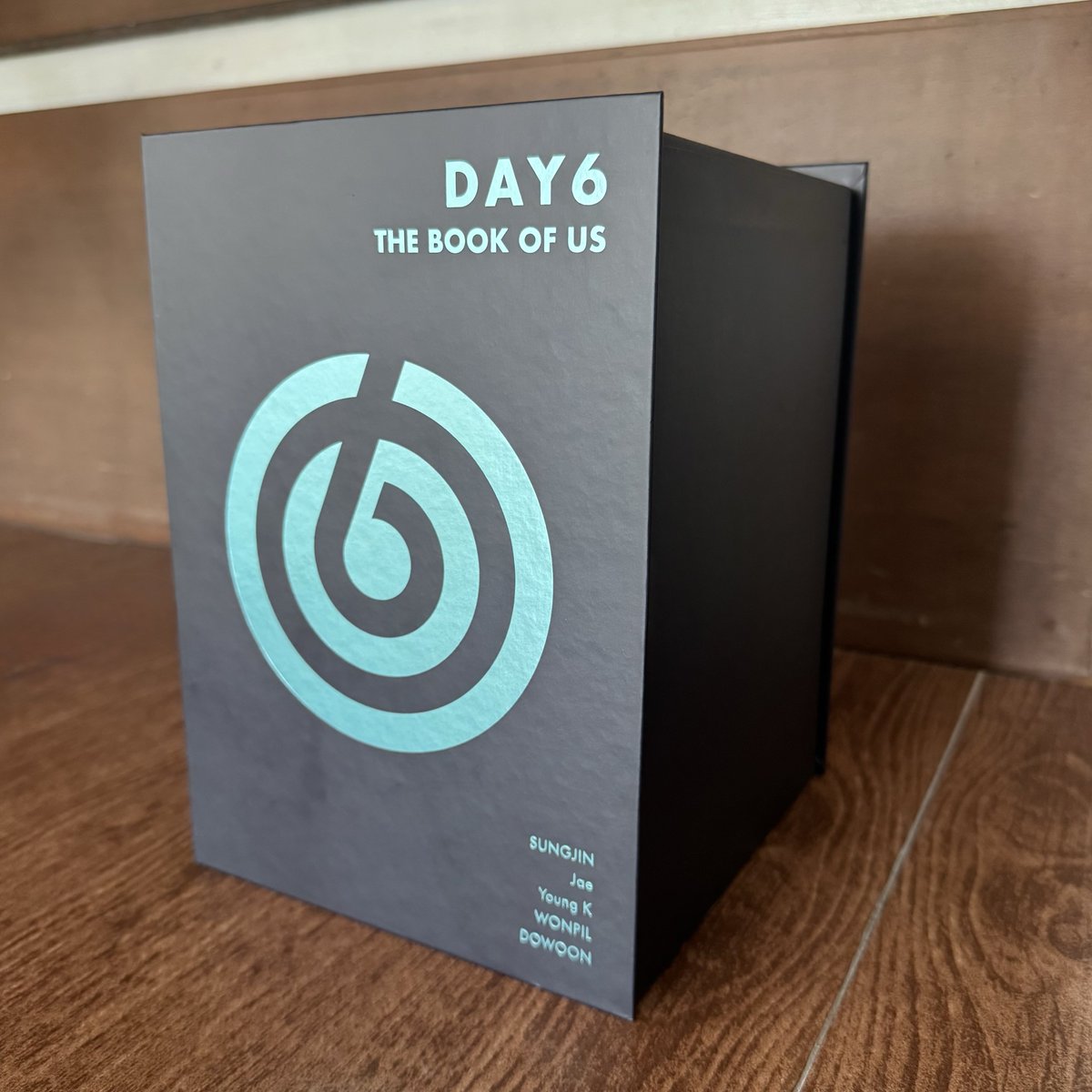 dowoonitis's tweet photo. ❣️wts lfb ph 
day6 tbou the book of us limited package box
with all albums pictured + remember us unsealed (not pictured)
all albums with cd+some postcards only
! GREAT condition

qyop but no lowballing please
🏷️ pob negentropy gluon even of day demon entropy gravity
📍las pinas https://t.co/pU7wXE5h4b