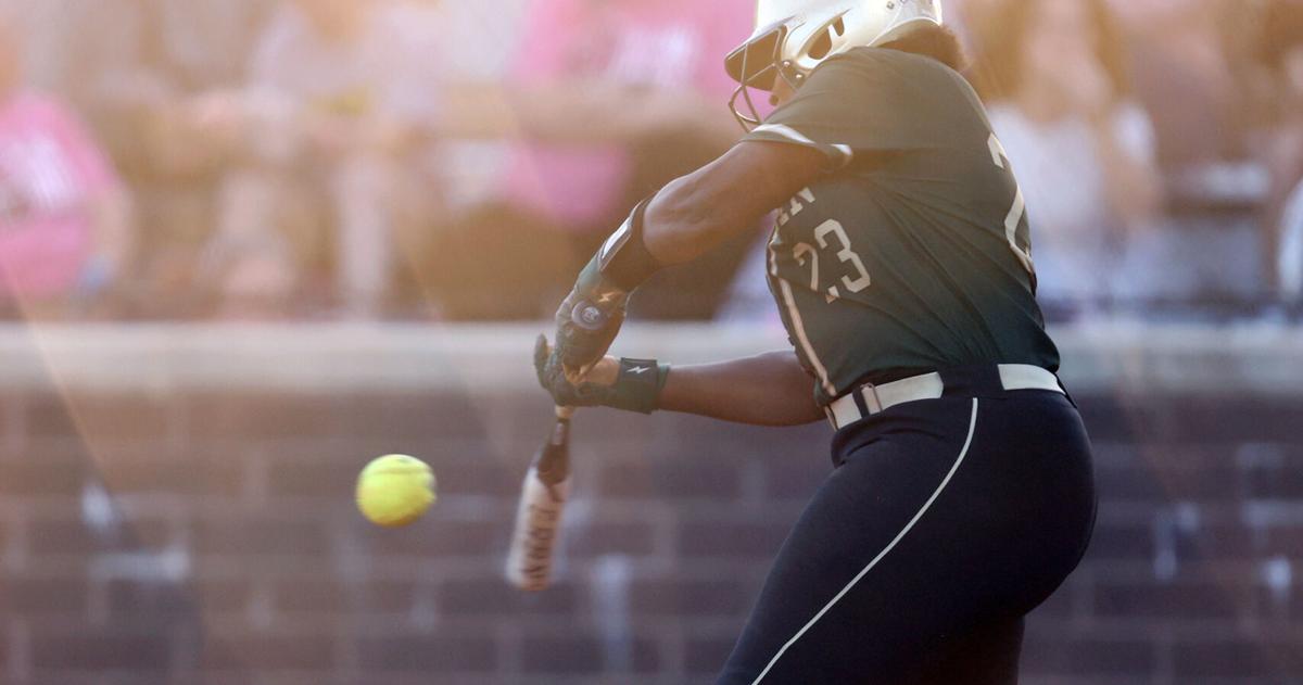 Morgan Mixon, Siena Myers Combine for 9 RBIs as Wesleyan Routs Seckinger @wesleyanwolves @softball_wolves bit.ly/42IlKH5