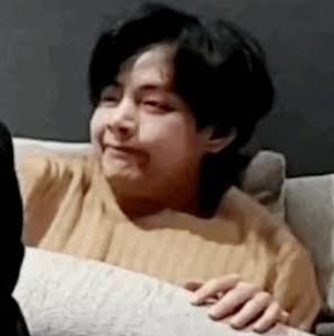 springxtae's tweet image. This Tae            🫱🏻‍🫲🏼            With this Tae