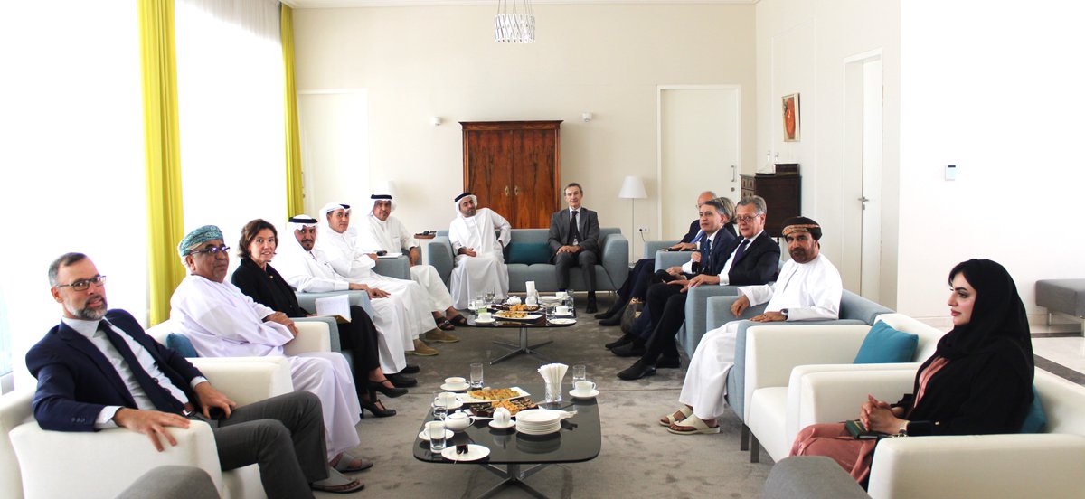 بمناسبة الاجتماع الوزاري المقبل بين الاتحاد الأوروبي ومجلس التعاون الخليجي في الكويت، التقى سفراء دول الاتحاد الأوروبي ومجلس التعاون الخليجي  و رؤساء دوائر في وزارة الخارجية العمانية في مسقط لتبادل الأفكار الودية.

<a href="/FranceinOman/">French Embassy in Oman 🇫🇷</a> <a href="/NLinOman/">Dutch Embassy Oman</a>