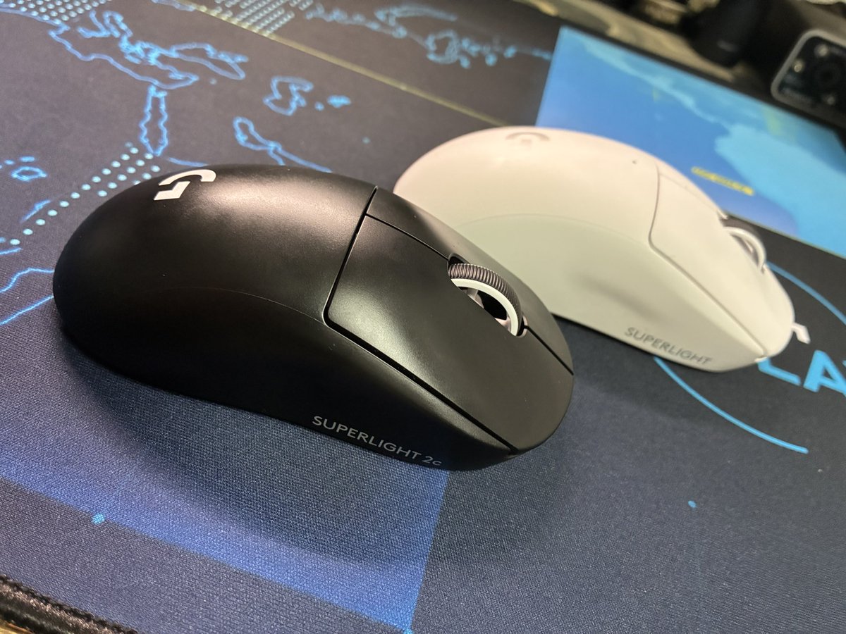 bind_ozisan's tweet image. コンパクトになったSUPERLIGHT2cを2週間ほど先行使用してみたんですが、しばらくは2cで行きます！

理由は単純にパフォーマンスが上がったのとセンサーを感じやすいのが気に入ったからです！

手が小さいよ！という人にはよりおすすめ！

amazon.co.jp/dp/B0FNMYDBSX/

#LogicoolGPLAY2025 #PR