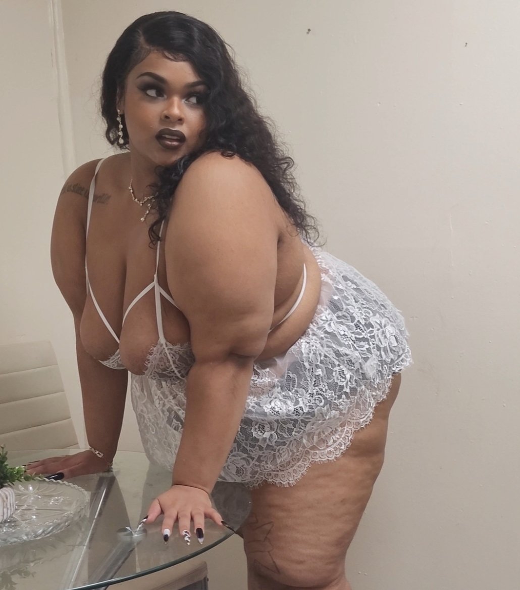 daelavoice's tweet image. If you knew I was on the road to be  your next President would you still knock me out 😌 Or am I not Latin American enough 🥹 🫶💕@DCFSSecretary Where they @ 🤔🗣🤜🫶💕#DasiaClemonsForPresident2032 #Forthechildren #Forthestreets #Y