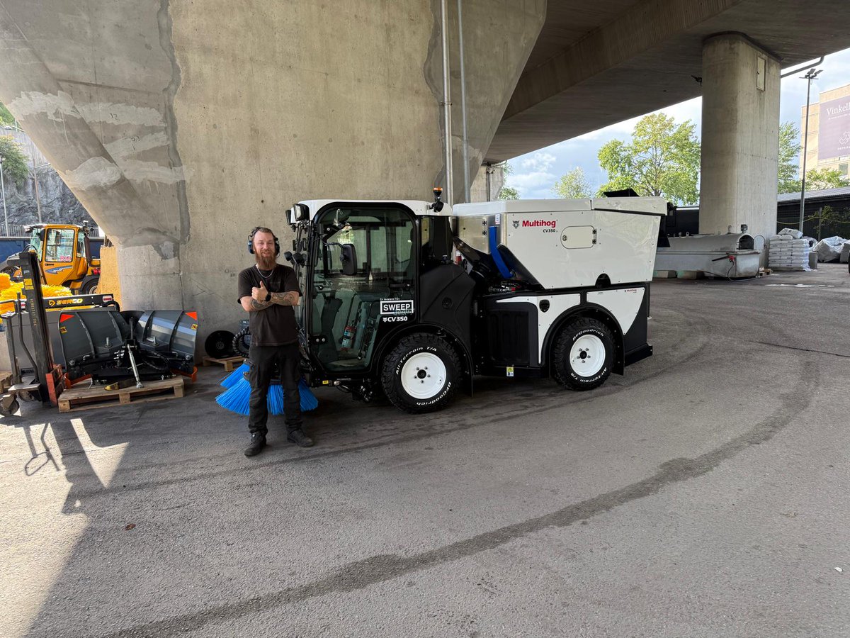 Swedish construction and civil engineering giant PEAB has just taken delivery of its 11th #Multihog machine.

A big thank you to our trusted dealer Sweep Sopmaskiner AB for another smooth and successful handover. 

multihog.co/e389ca