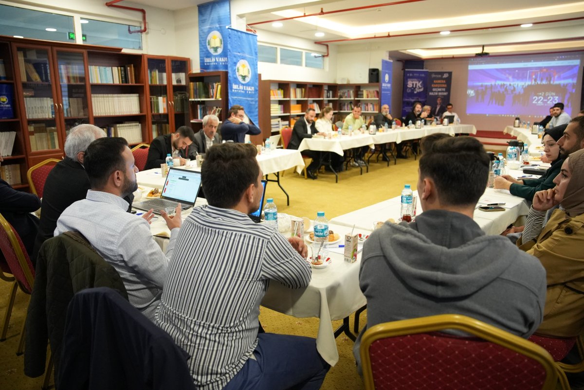 🚀 STKFest’te geri sayım başladı!

📸 İhlas Vakfı ev sahipliğinde, TGTV, İDSB, İstanbul Sabahattin Zaim Üniversitesi ve katılımcı STK’ların iştirakiyle gerçekleşen toplantıda program akışı ve etkinlikler görüşüldü. 

#STKFest