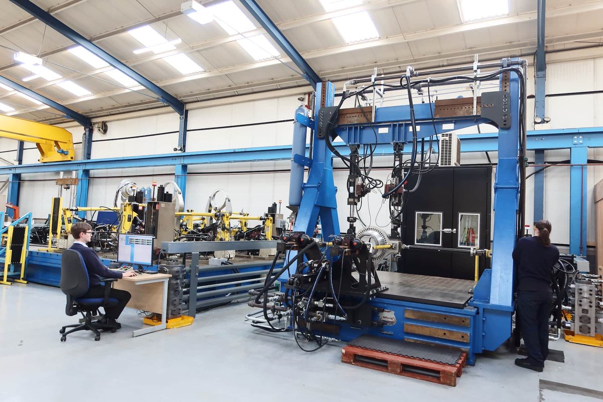 DepeGear's tweet image. Setup complete - time to let the servo #hydraulic actuator test &amp;amp; validation centre do its thing. 😮‍💨

It's where #gears get pushed to the limit under real-world conditions - demonstrating durability, quality &amp;amp; reliability before they ever leave us.

🌐 bit.ly/3Jrlhit