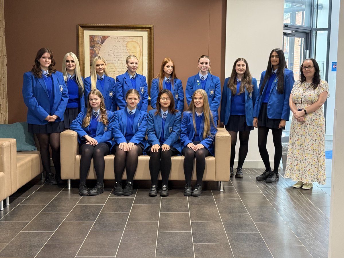 SaintMarysDerry's tweet image. Congratulations to the Year 12 Further Maths class who all completed their full GCSE Maths in Year 11 and are now studying GCSE Further Maths with their class teacher Miss Curran. 🌟 (1/2)