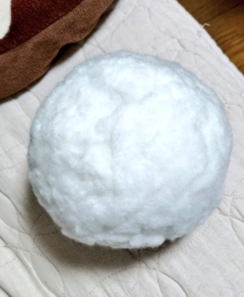 ニードルフェルト
ぬいの芯の部分を作ってるます
完全な真球にしたいけど難しい