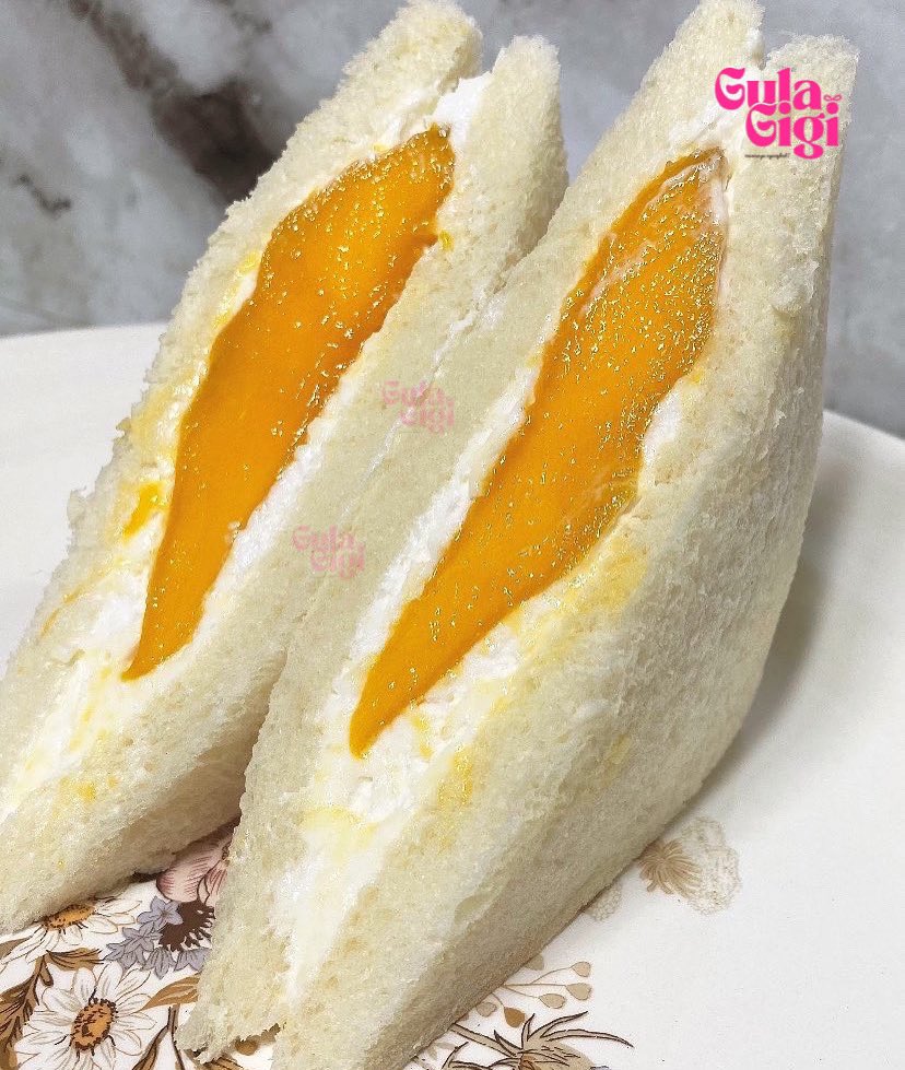 naksirkalian's tweet photo. Hi mentemen! aku muncul lagi buat danusan dessert aku🫰
Fruit sando sekarang udah open order yah!! Bisa kirim pake gosend/grabsend/lalamove/paxel. Daerah cibubur sekitarnya ongkirnya cuma 10rb aja!
💰start 15rb
DM yang mau cobain ya!
#fruitsando #dessertbekasi #jajananbekasi https://t.co/h2GposlHk6
