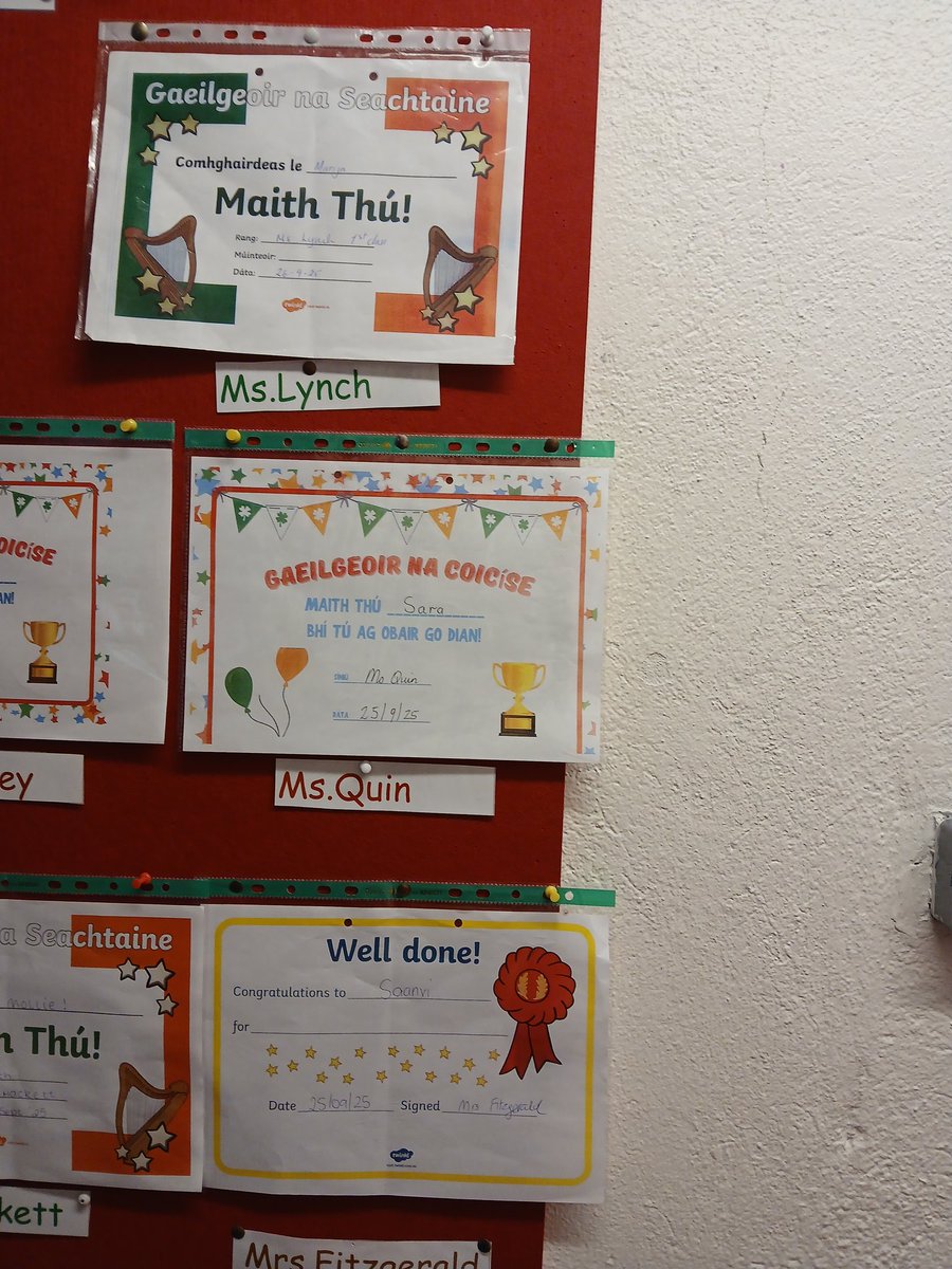 Comhghairdeas to this week's Gaeilgeoir na seachtaine winners <a href="/TogherGirls/">Togher Girls' National School</a>.
Obair sàr mhaith a dhaltaì. 👏
<a href="/TG4TV/">TG4</a> @donnachadholaoigh #culture #language