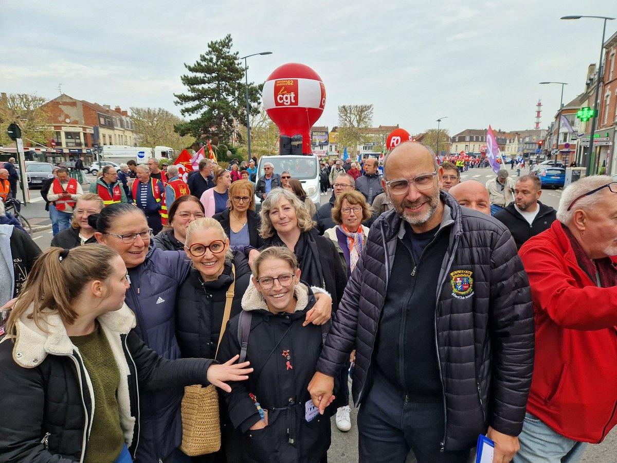 PCF Avion tweet media