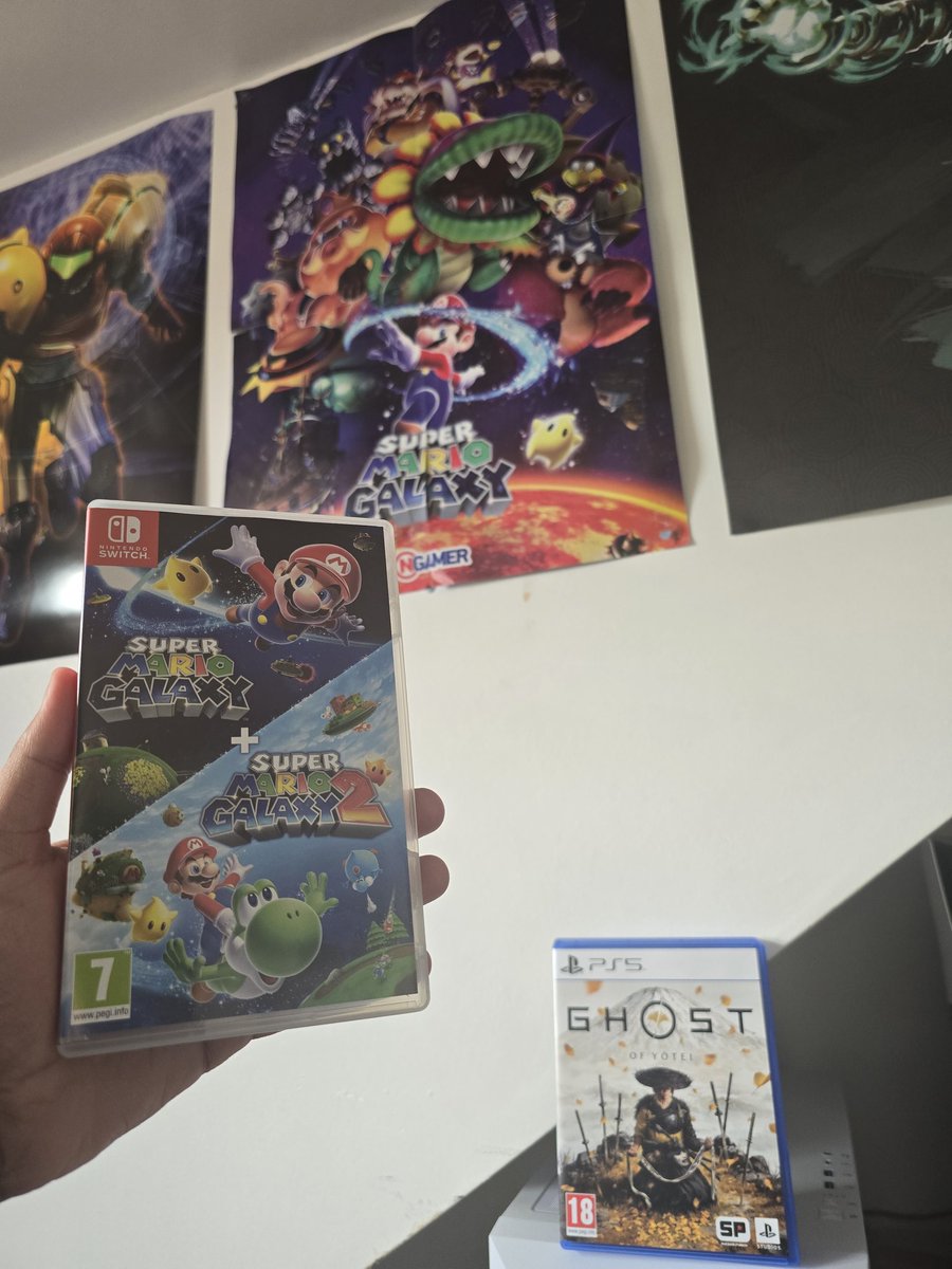 What a day of gaming! Another pick up with #SuperMarioGalaxy collection. So glad I'm on sabbatical leave from teaching! LETS GO!