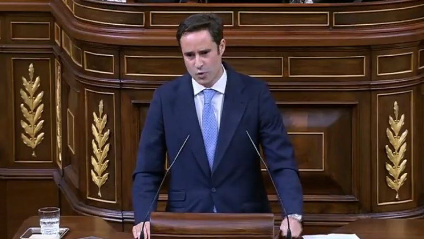 Ignacio Hoces: "No es un boli, es un funcionario entero desviado a fines privado".

💸 Un funcionario entero al servicio de Begoña, pagado por todos los españoles.

📢 No quieren jueces independientes, quieren jueces sometidos.

actualidadpolitica.es/ignacio-hoces-…