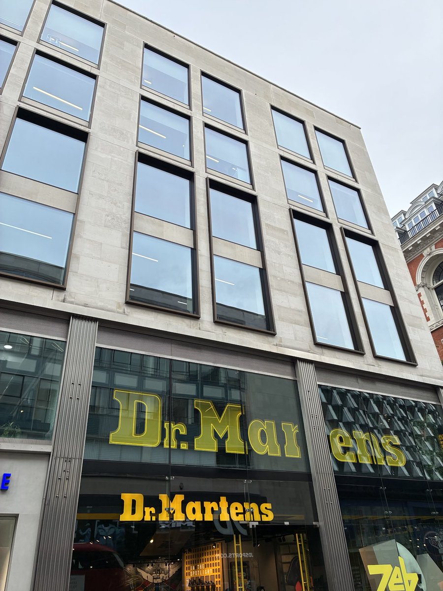 Ronmarkets2's tweet image. Go on my son #docs surprised with the positive RNS this morning shares aren’t trading higher. Great six months for the share price. Doubling from 50p 🍻