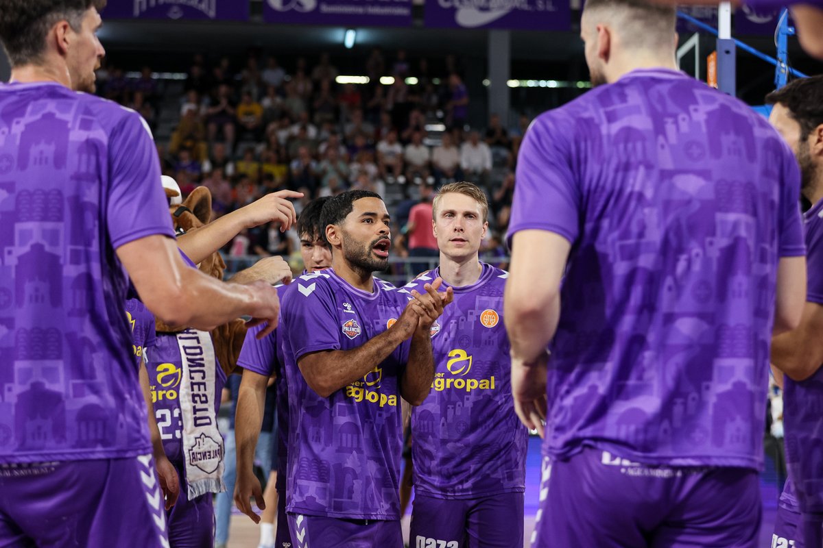 tribunapalencia's tweet image. 🏀 #CopaEspaña | El Súper Agropal Palencia ya conoce a su rival en la Copa España

Se medirá al Fibwi Palma en una eliminatoria a partido único que se disputará en Mallorca

tribunapalencia.com/noticias/41929…