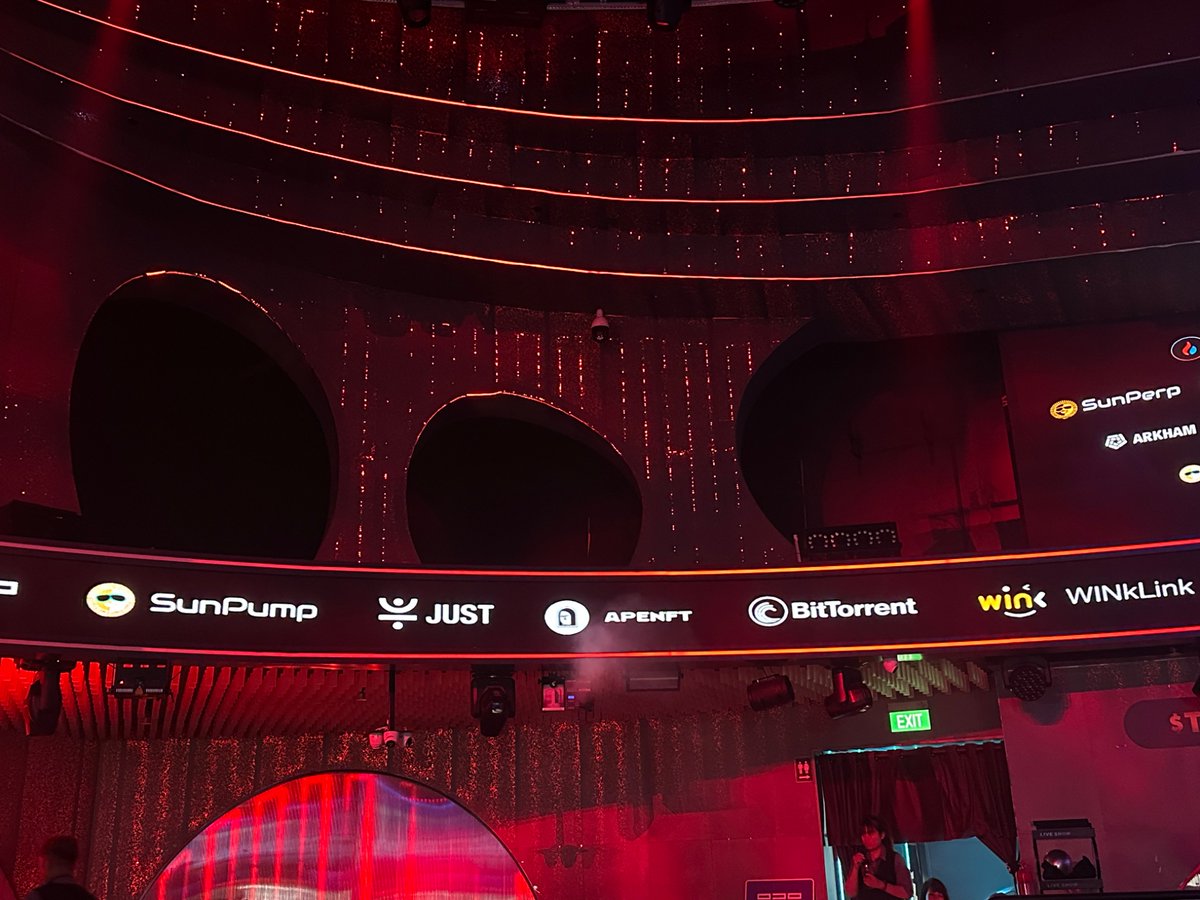 OfficialSUNio's tweet image. 🎉 Come vibe with us at the TRON x HTX DAO Token2049 After Party!
Join #SunPump and the #TRONEco fam for a night of celebration, connections, and non-stop energy🚀