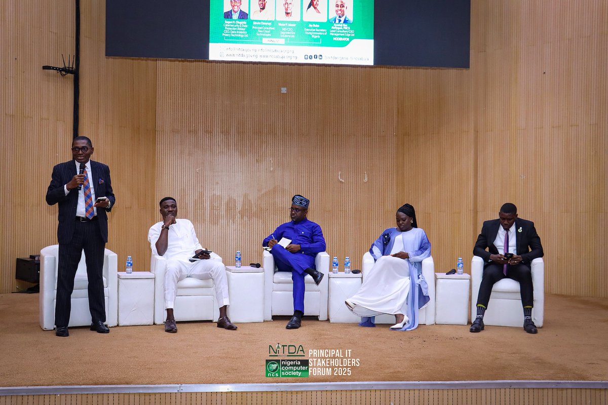 yinigeria's tweet image. The Young Innovators of Nigeria was present at the Principal IT Stakeholders Forum 2025, hosted by NITDA and the Nigeria Computer Society.

Our presence reflects our commitment to ensuring that the voices and interests of young Nigerians remain at the center of conversations…