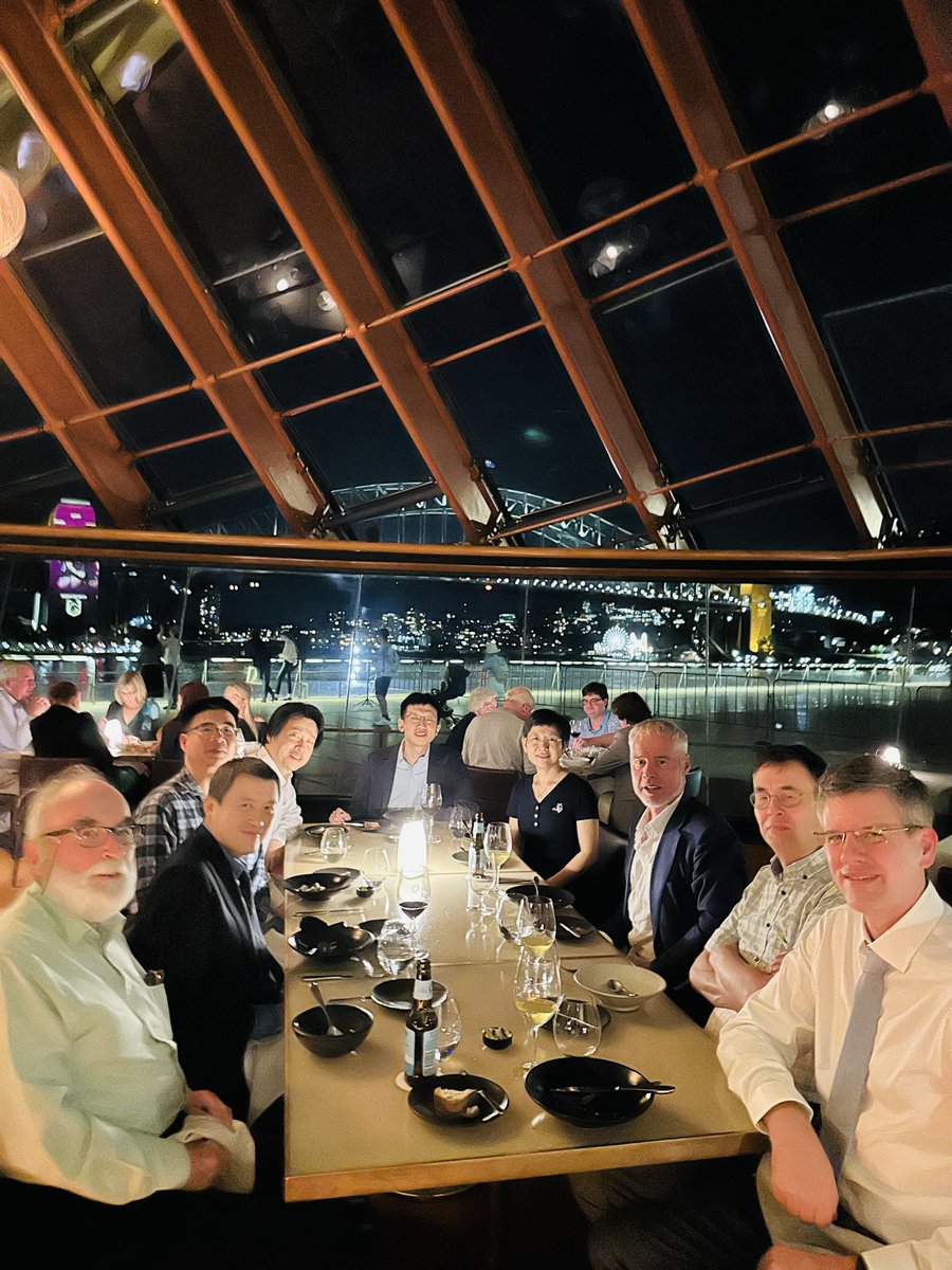 ProfBenEggleton's tweet image. Last night we gathered with colleagues and friends of IPOS @Sydney_Uni for the biennial Peter Domachuk Memorial Lecture from Prof. Shanhui Fan (@Stanford), one of the world’s leading minds in photonics and electromagnetism.
We closed with spectacular dinner at the Opera House.