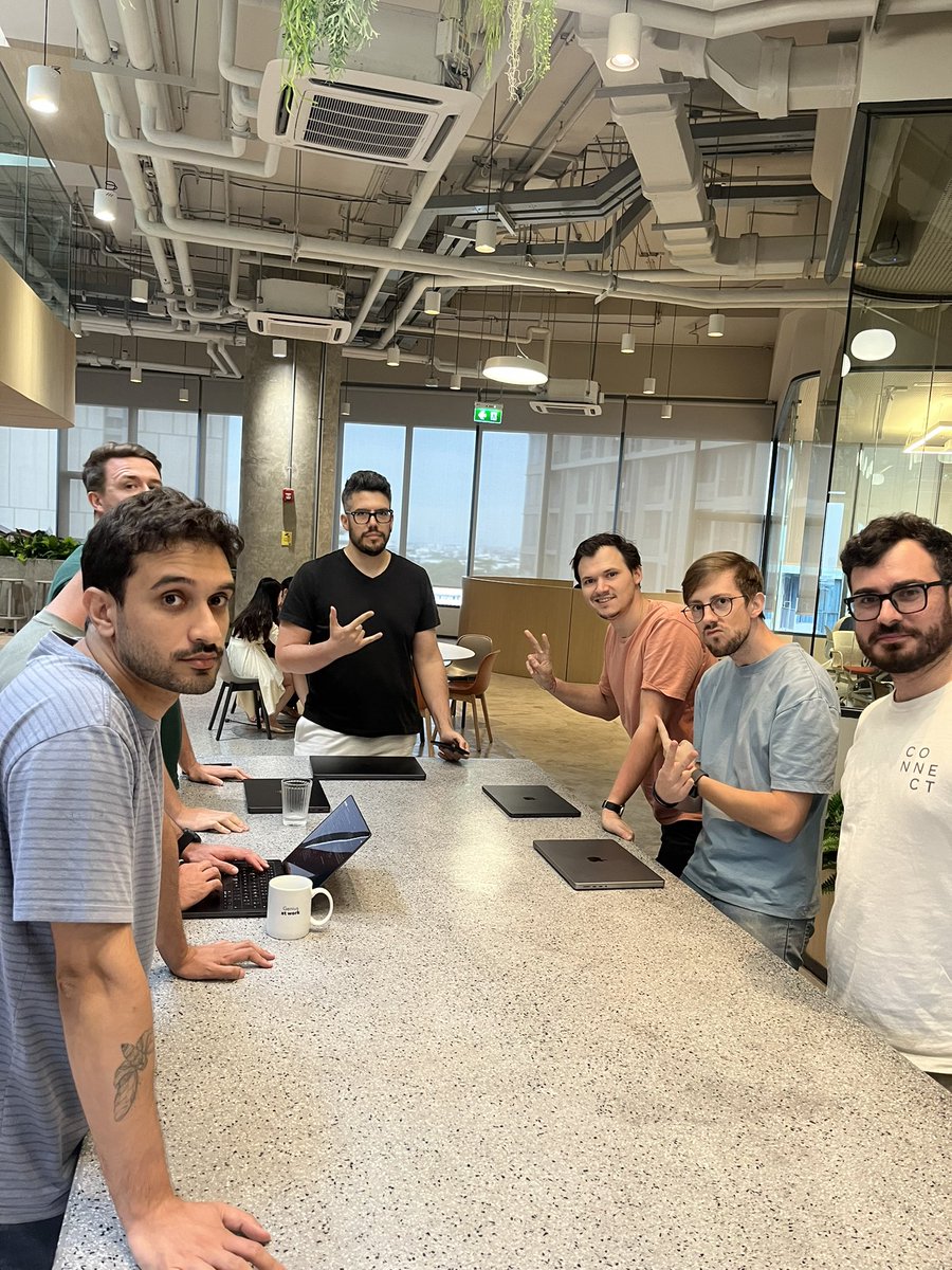 Ángel, the Maker tweet media