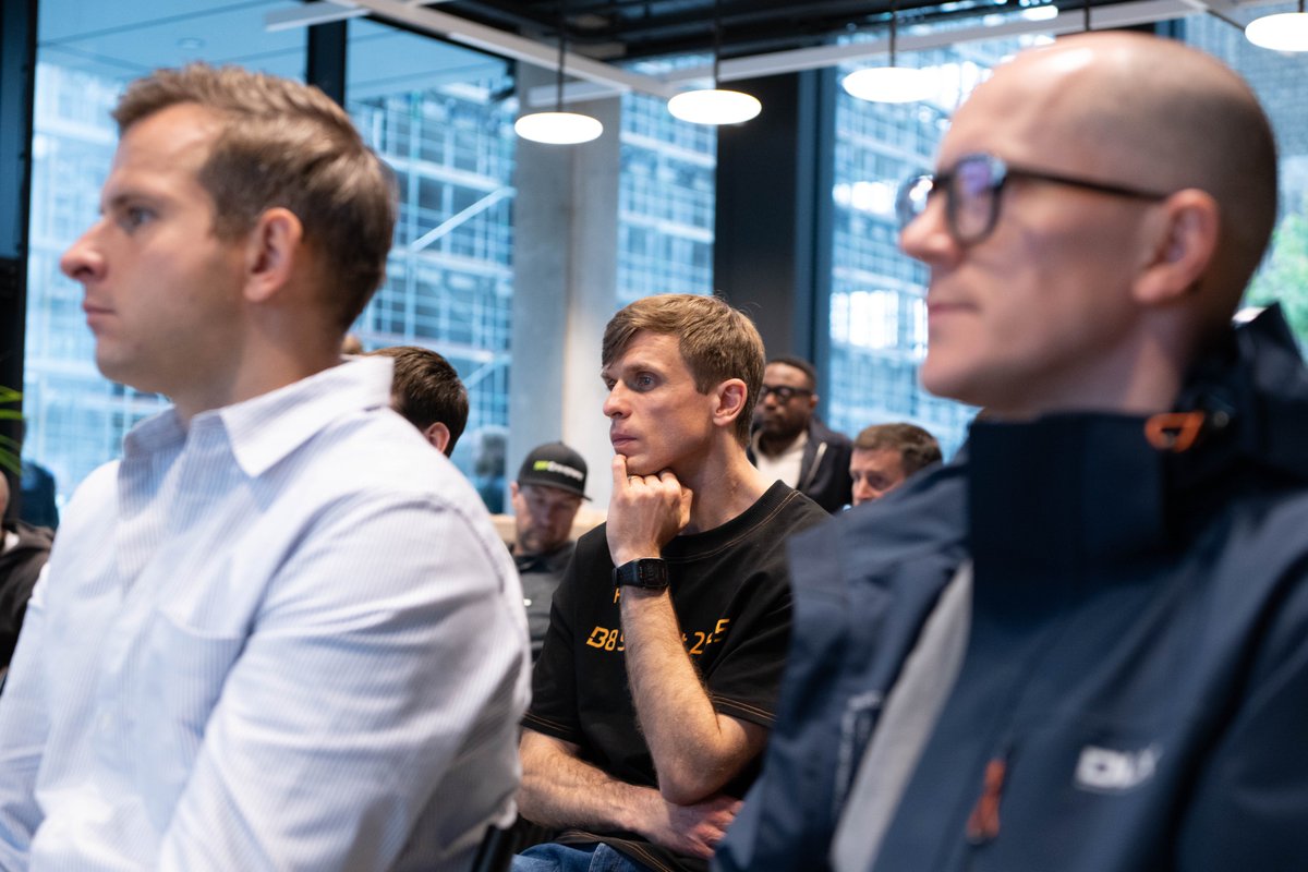 B8 Summit tweet media