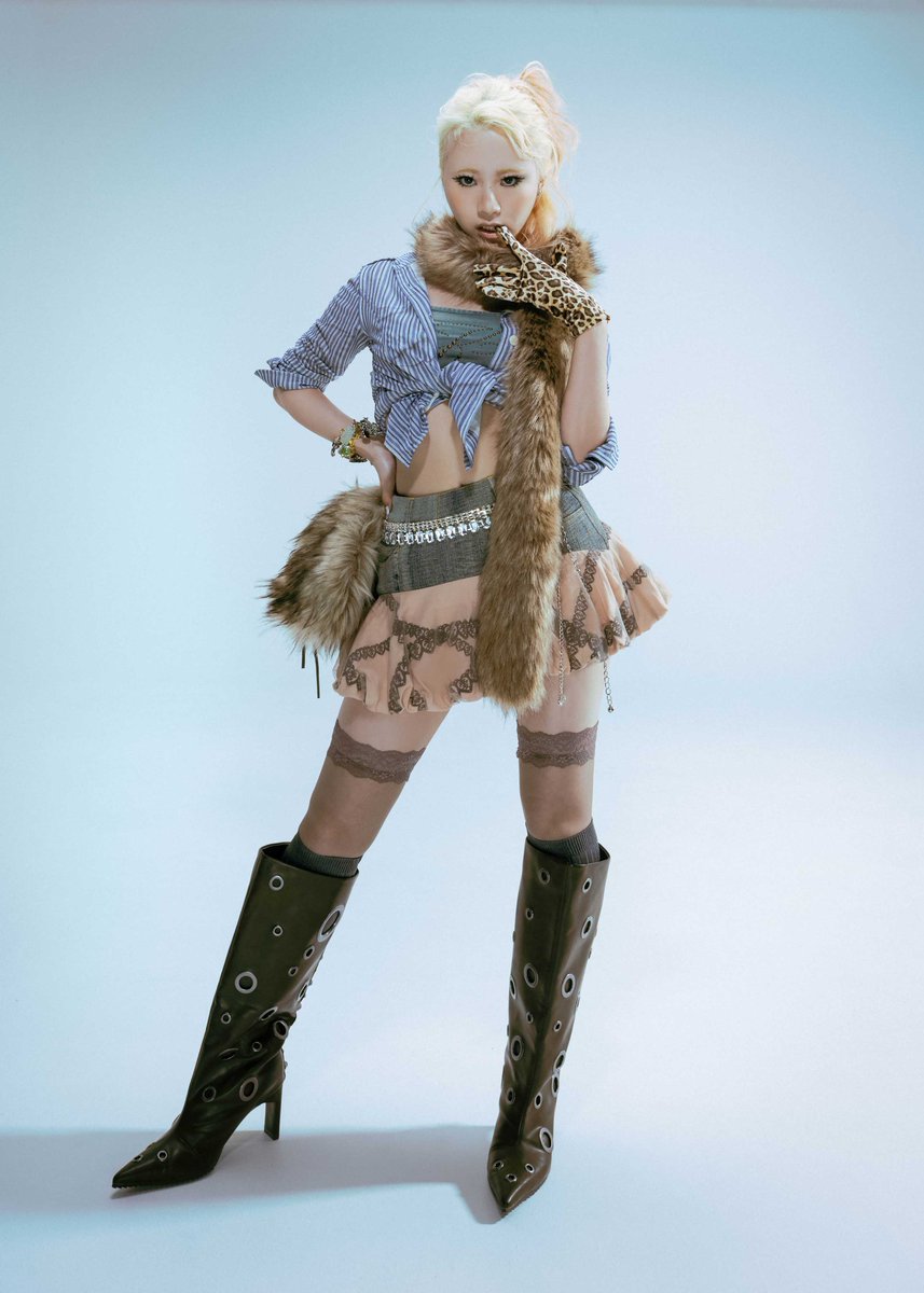 New Artist Photo | #Yui

2025.10.03 0:00 (JST) 
#MYERA #DataBaby