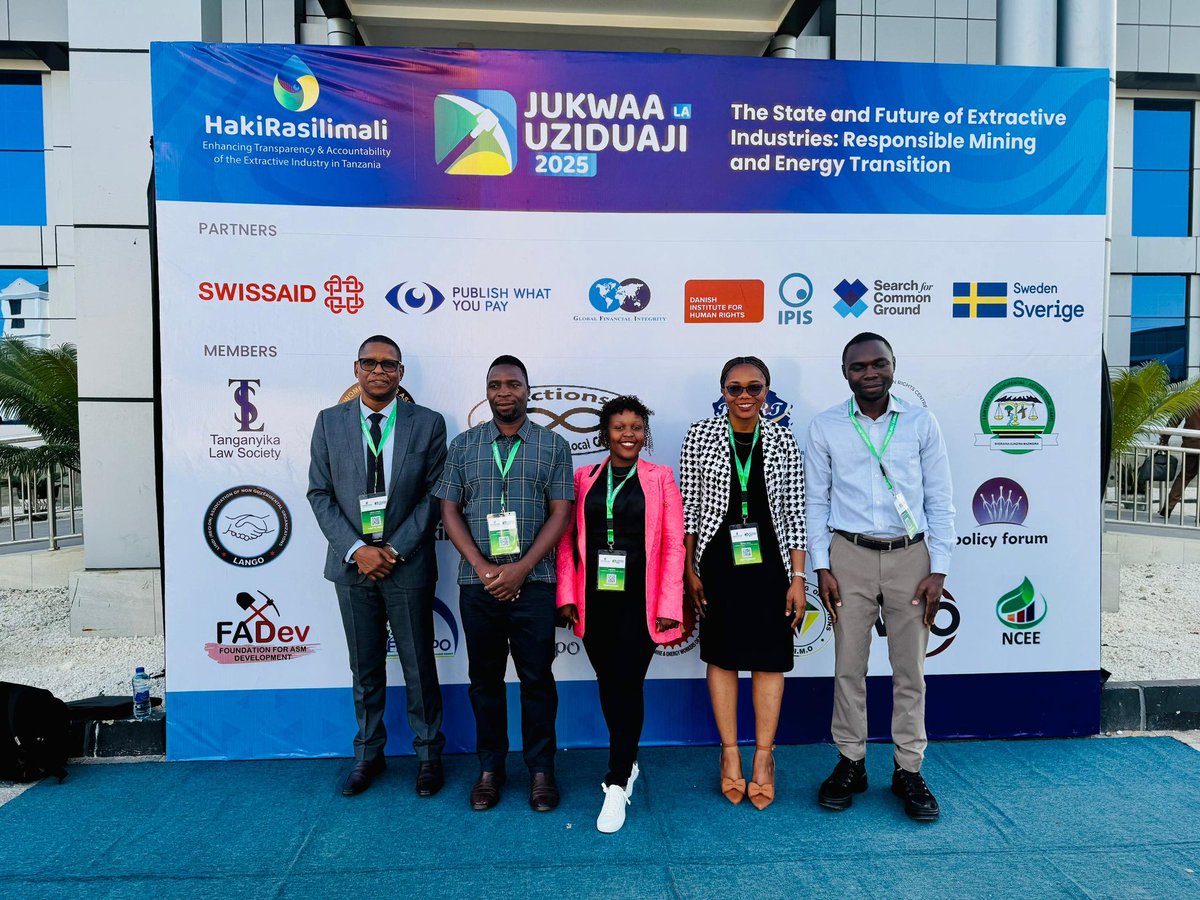 fadevtz's tweet image. Team @fadev_tanzania proudly represents at Jukwaa La Uziduaji 2025 as a committed member of @hakirasilimali_

Together, we’re amplifying voices, advocating for transparency, and promoting sustainable development in the ASM sector. 

#JukwaaLaUziduaji2025 
#SustainableMining