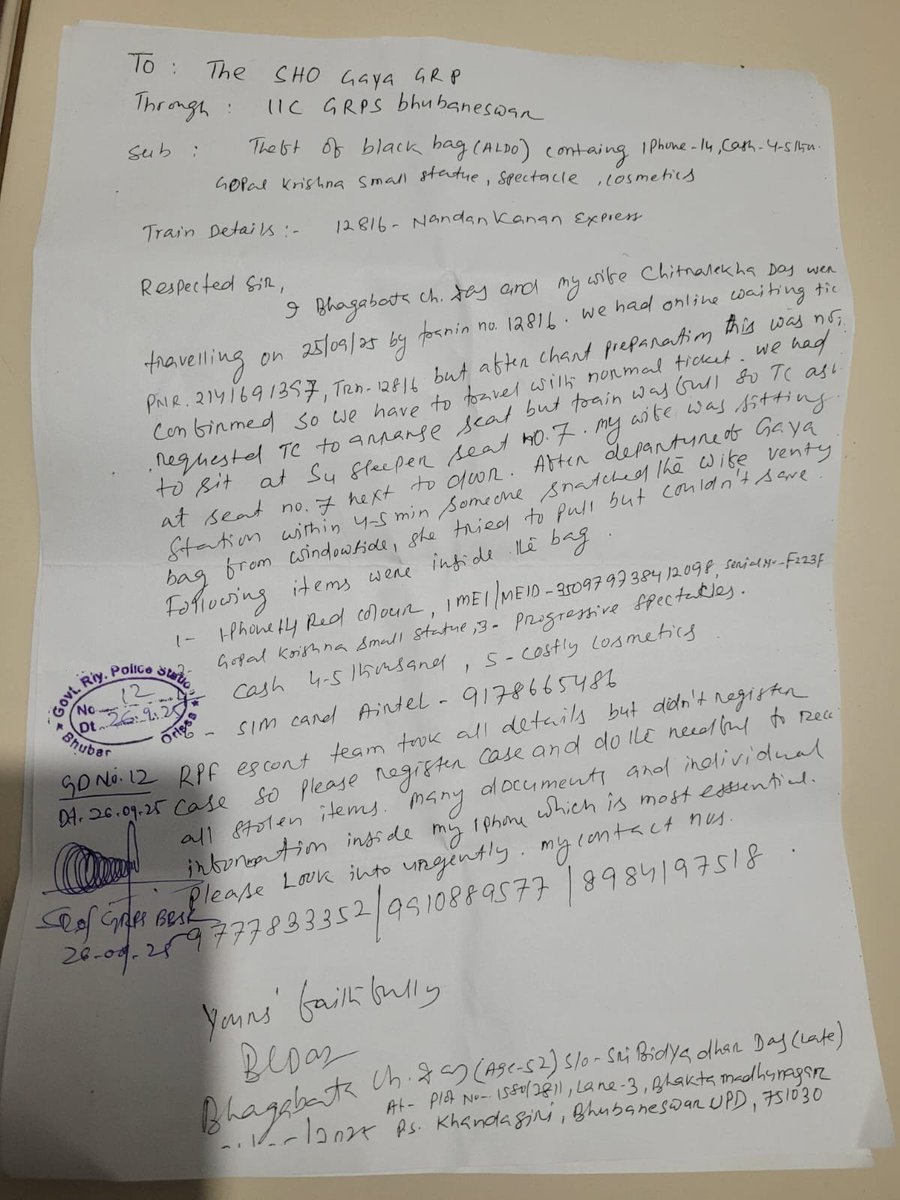 dasanupkr's tweet photo. @ECRlyHJP @DRM_DDU On 25/9/25, my sister's vanity bag with valuables &amp; iPhone was snatched on train 12816 at Gaya station. FIR filed with GRP Bhubaneswar after reporting to GRP Gaya. No progress on recovery. Please assist in retrieving her belongings. @RailwayPolice @RailMinIndia https://t.co/NFJmajtuQ8