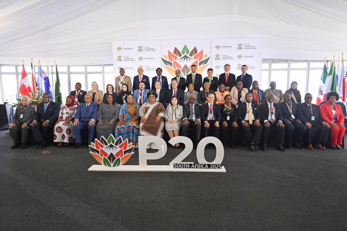 G20 ölkələrinin Parlament Sədrlərinin 11-ci Sammitinin açılış mərasimində “Həmrəylik, Bərabərlik və Davamlılıq” mövzusunda çıxış etdim. 

Delivered my speech on the subject “Solidarity, equality and sustainability” at the opening ceremony of the 11th #G20 Parliamentary Speakers’