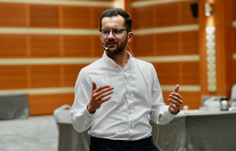 2015’ten bu yana bilgi ve emeğiyle ekibimizin gücü olan, merhum kurucumuz Vedat Cuci’nin takdirini kazanmış Yönetim Kurulu Başkanımız Enes Ziya Taze’nin doğum gününü kutluyoruz. 

💎 YG • medyainteraktif