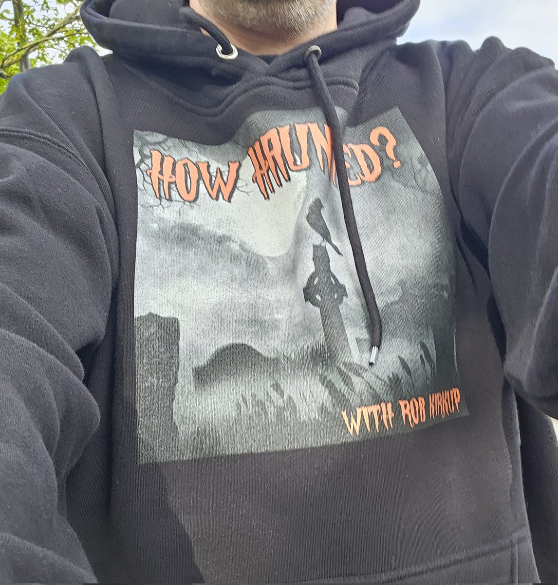 It's a How Haunted? hoodie kind of day 🍂 👻 

how-haunted.dashery.com