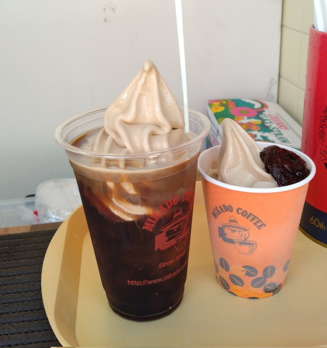 Feathersofhawk's tweet photo. 軽井沢モカソフト。
#軽井沢モカソフト
#軽井沢　#モカソフト https://t.co/kVrNUMK3BT