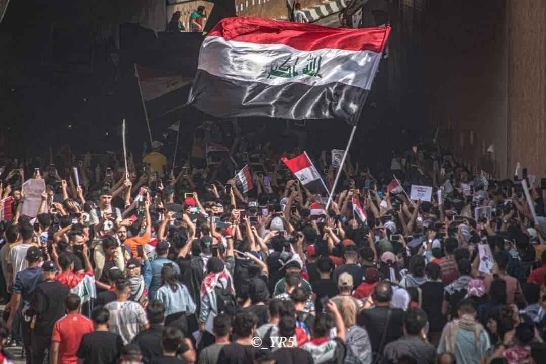 UMU_VVV's tweet image. #ثورة_تشرين_العظيمة 
في هذه الأيام حدثت أعظم ثورة
واطهر ثورة في تاريخ العراق الحديث
بسواعد الشعب الأبي العظيم لتصحيح
المسار وإعادة الحقوق المسلوبة ولكن خفافيش الظلام الخونة والعملاء من المليشيات وتنفيذا لأوامر طهران
ومرتزقتهم في بغداد تمت إبادة الشباب
بصدور عارية بلا أي ذنب  .