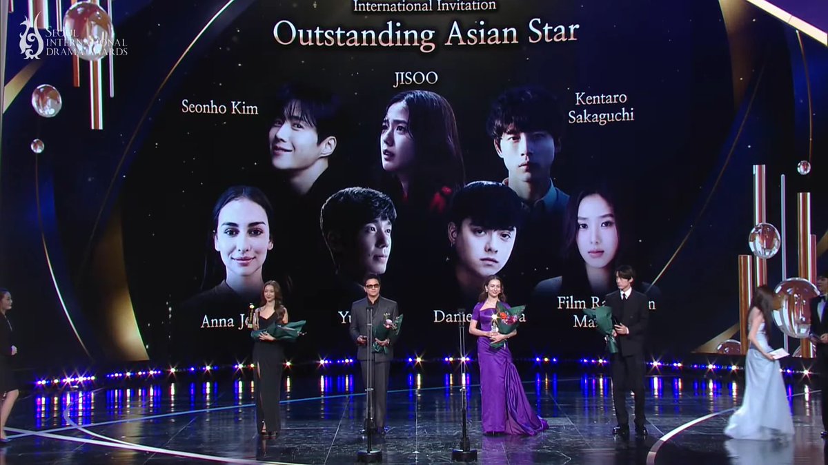 ASAPOfficial's tweet photo. Daniel Padilla joins fellow Asian stars in receiving the Outstanding Asian Star award at the 2025 Seoul International Drama Awards, honored for his performance in Incognito. 🏆✨

Congratulations, Daniel — your win makes us all proud!

Courtesy of pictures from Seoul International Drama Awards (서울드라마어워즈) via YouTube