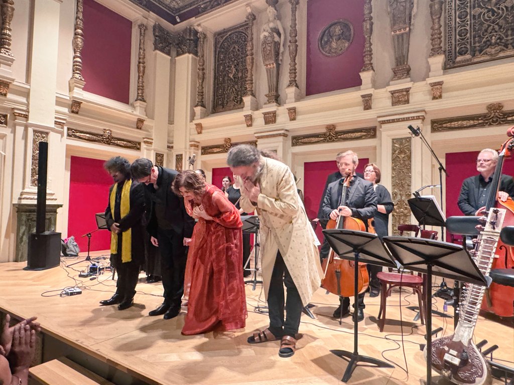 India in Austria tweet media