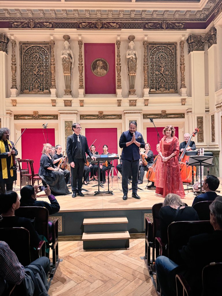 India in Austria tweet media