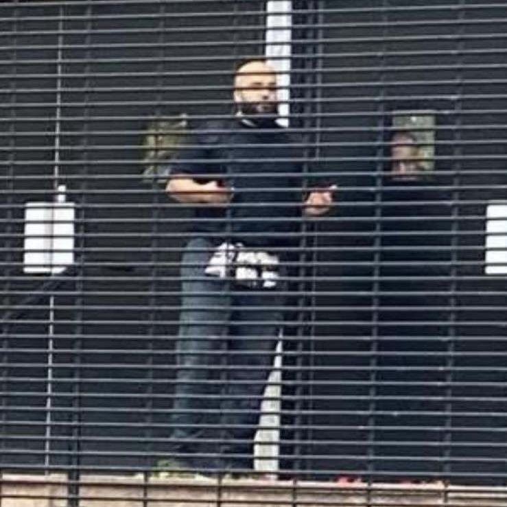 PaulGolding's tweet photo. This is allegedly the terrorist that just attracted Heaton Park Synagogue in Manchester. Note the alleged explosives around his mid-section. #Manchester https://t.co/HCMU6WyxYu