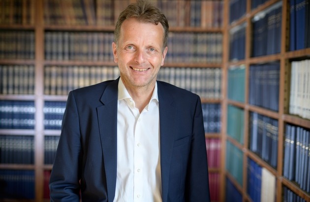 AIF-Vorstand: Weg frei für Forschung im Mittelstand presseportal.de/pm/128933/6130… #ots #politik #news