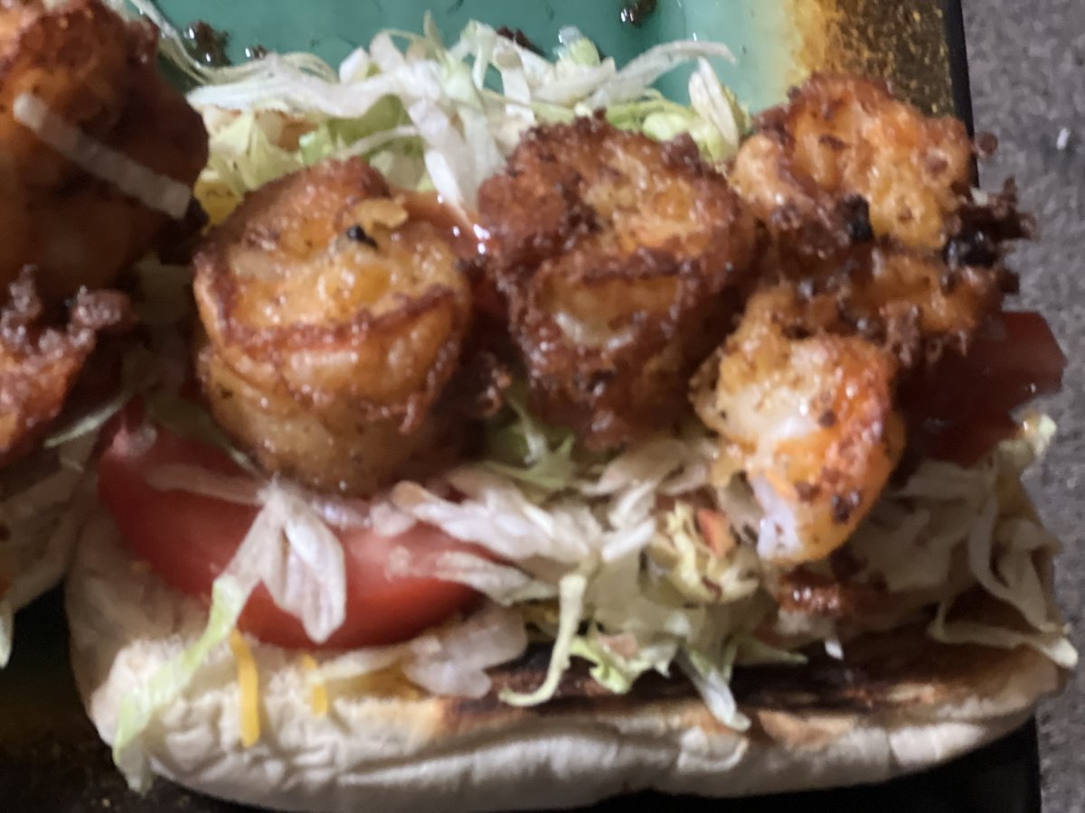 BIRDGANG31_P's tweet image. I LOVE COOKING 🧑‍🍳 🦐 POBOYS #Chef #Foodie @FoodNetwork