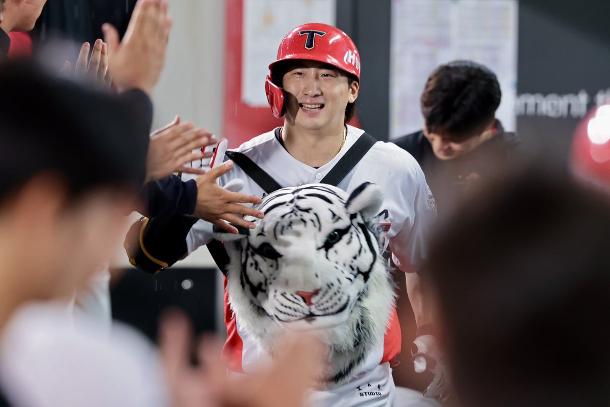 Kiatigers's tweet photo. 위즈덤 &amp; 나성범의 𝑩𝑨𝑪𝑲 𝑻𝑶 𝑩𝑨𝑪𝑲 🔥 https://t.co/oQhYAyt6Jv