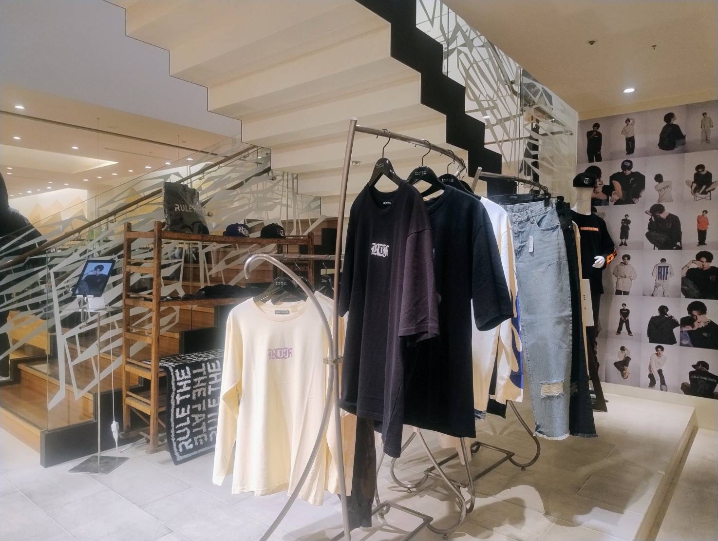 RULE THE FATE 店舗掲示フォトパネル RULE THE FATE 店舗掲示フォトパネル RULE THE FATE 店舗掲示