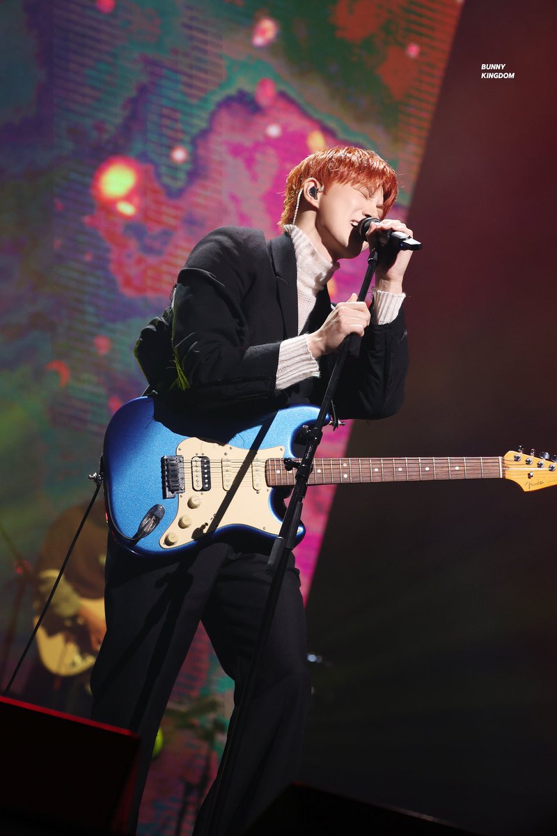 250930
The Moment : Live on Melon

#SUHO 
#수호 
#김준면
#exo 
#엑소