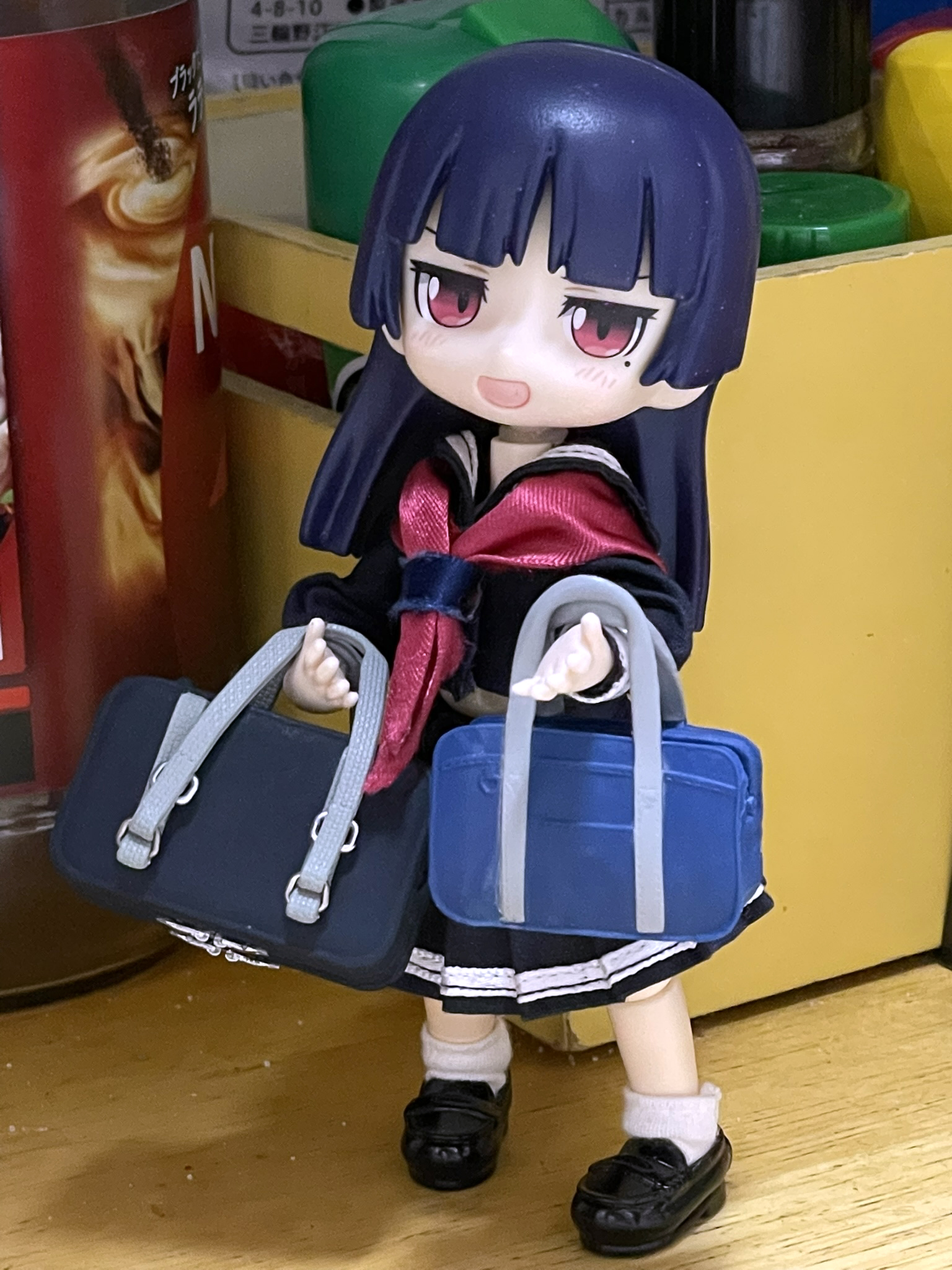 キーホルダーバラ売り エイリアン、生茶パンダ、うまい棒、なまはげ加トちゃん fit=scale-down,w=1200